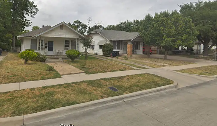 Two-Homes-1.jpg Two Homes 1